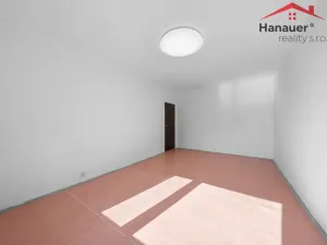 Prodej bytu 3+1, Povrly, Sídliště II, 84 m2