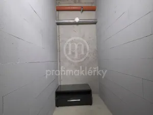 Pronájem bytu 1+kk, Brno, Spolková, 33 m2