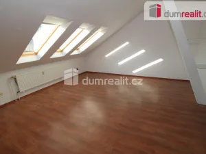 Prodej bytu 2+kk, Horní Slavkov, Poštovní, 58 m2
