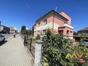 Pronájem bytu 2+kk, Hradec Králové - Pražské Předměstí, Nerudova, 65 m2