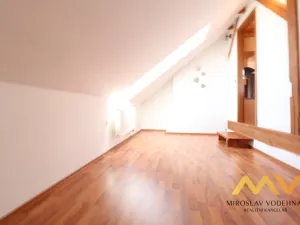 Pronájem bytu 2+kk, Hradec Králové - Pražské Předměstí, Nerudova, 65 m2