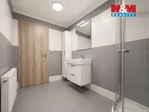Pronájem bytu 3+1, Veltrusy, Douchova, 97 m2
