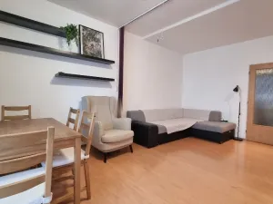Pronájem bytu 1+kk, Praha - Vysočany, Poděbradská, 33 m2