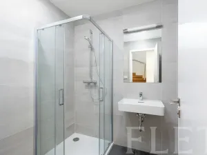 Pronájem rodinného domu, Praha - Jinonice, Nyklíčkova, 217 m2
