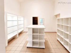 Pronájem obchodního prostoru, Praha - Karlín, Sokolovská, 95 m2