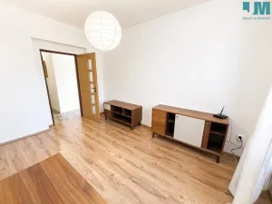 Pronájem bytu 2+1, Třebíč, Kmochova, 48 m2
