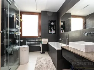Prodej bytu 5+1, Praha - Vršovice, Kodaňská, 180 m2