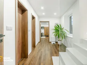 Prodej rodinného domu, Suchov, 308 m2