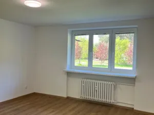 Pronájem bytu 2+1, Pardubice - Zelené Předměstí, Sokolovská, 61 m2