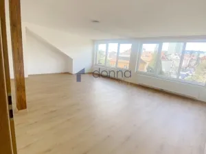 Pronájem bytu 3+1, Praha, Na líše, 134 m2