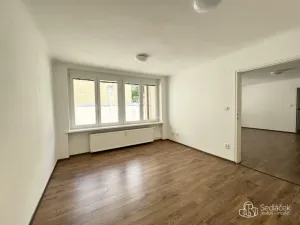 Pronájem komerční nemovitosti, Karlovy Vary, Dr. Davida Bechera, 102 m2
