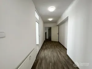 Pronájem komerční nemovitosti, Karlovy Vary, Dr. Davida Bechera, 102 m2