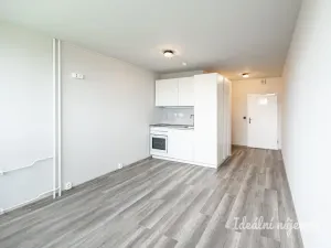 Pronájem bytu 1+kk, Praha - Střížkov, Děčínská, 23 m2