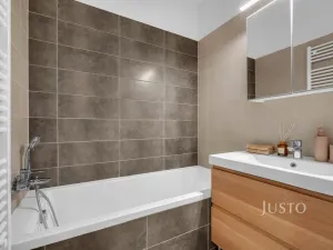Prodej bytu 3+kk, Praha - Uhříněves, Oty Bubeníčka, 57 m2