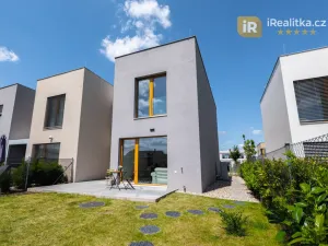 Prodej rodinného domu, Praha - Horní Počernice, Artistů, 110 m2