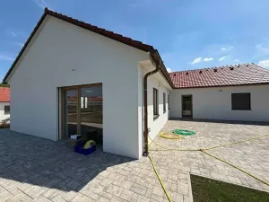 Pronájem rodinného domu, Nový Šaldorf-Sedlešovice, 190 m2