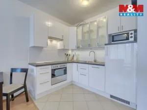 Prodej bytu 2+kk, Praha, Sazovická, 47 m2