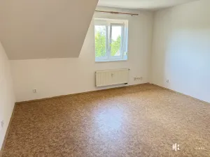 Pronájem bytu 1+kk, Praha - Újezd nad Lesy, Plhovská, 29 m2