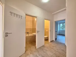 Pronájem bytu 1+1, Praha - Smíchov, Podbělohorská, 43 m2