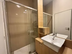 Pronájem bytu 1+1, Praha - Dejvice, Pod kaštany, 37 m2