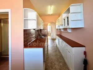 Prodej bytu 3+1, Třebíč, Čeloudova, 72 m2