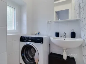 Pronájem bytu 2+kk, Praha - Žižkov, Jeronýmova, 36 m2