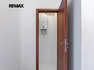 Pronájem bytu 2+kk, Praha - Žižkov, Biskupcova, 38 m2