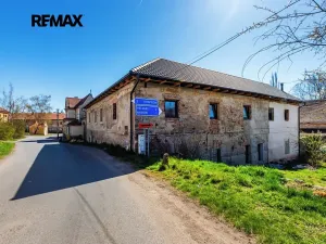 Prodej činžovního domu, Černuc, 330 m2