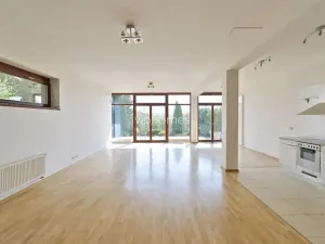 Pronájem rodinného domu, Praha - Nebušice, 360 m2
