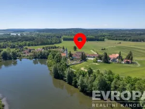 Prodej rodinného domu, Uzeničky - Černívsko, 631 m2