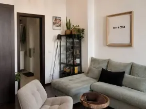 Pronájem bytu 1+kk, Praha - Holešovice, Kamenická, 27 m2