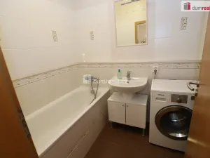 Pronájem bytu 2+kk, Praha - Žižkov, Jeseniova, 60 m2