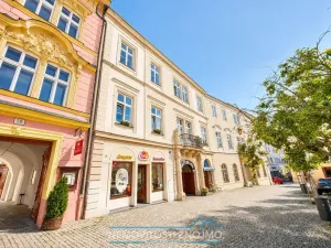 Pronájem kanceláře, Znojmo, Horní náměstí, 138 m2