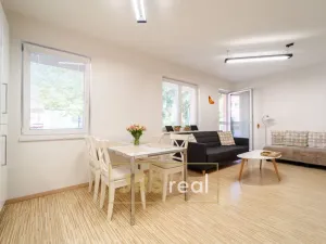 Prodej bytu 3+kk, Hustopeče, 63 m2