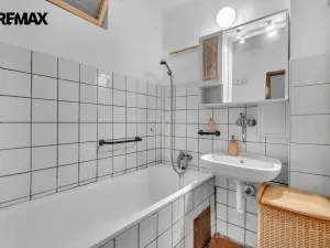 Prodej bytu 3+1, Hradec Králové, Okružní, 74 m2