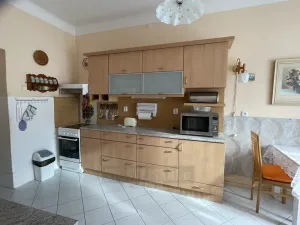 Prodej rodinného domu, Velešín, náměstí J. V. Kamarýta, 342 m2