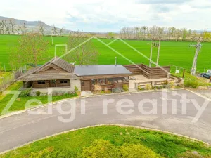 Prodej rodinného domu, Milovice, 210 m2