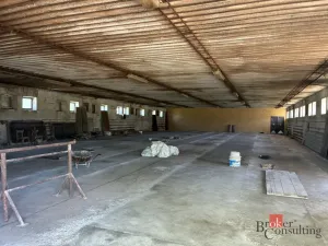 Pronájem skladu, Měník, 5600 m2