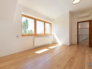 Pronájem rodinného domu, Roztoky, Nad vinicemi, 393 m2
