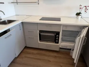 Pronájem bytu 1+kk, Praha - Černý Most, Arnošta Valenty, 38 m2