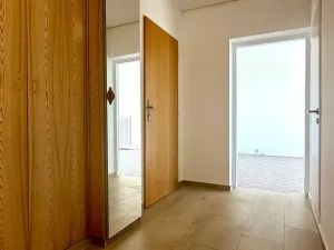 Pronájem bytu 1+1, Cheb, Májová, 38 m2
