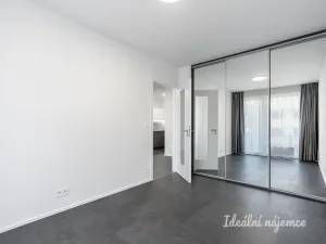 Pronájem bytu 2+kk, Praha, Poděbradská, 53 m2