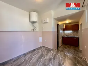 Pronájem bytu 1+kk, Kladno - Kročehlavy, Kozinova, 22 m2