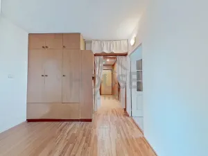 Prodej bytu 4+1, Praha, 92 m2