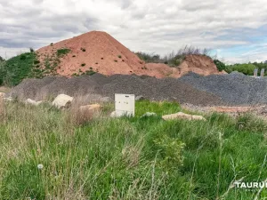 Prodej komerčního pozemku, Poběžovice, 33341 m2