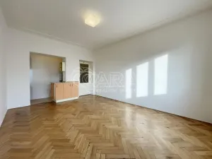 Pronájem bytu 1+kk, Praha - Vršovice, 28. pluku, 30 m2