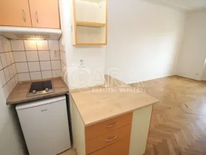 Pronájem bytu 1+kk, Praha - Vršovice, 28. pluku, 30 m2