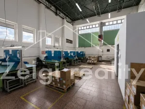 Pronájem skladu, Břeclav, 428 m2