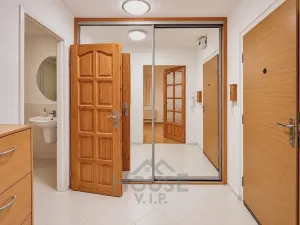 Prodej bytu 2+kk, Praha - Černý Most, Trytova, 51 m2