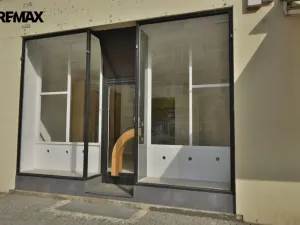 Pronájem obchodního prostoru, Hradec Králové - Pražské Předměstí, S. K. Neumanna, 58 m2
